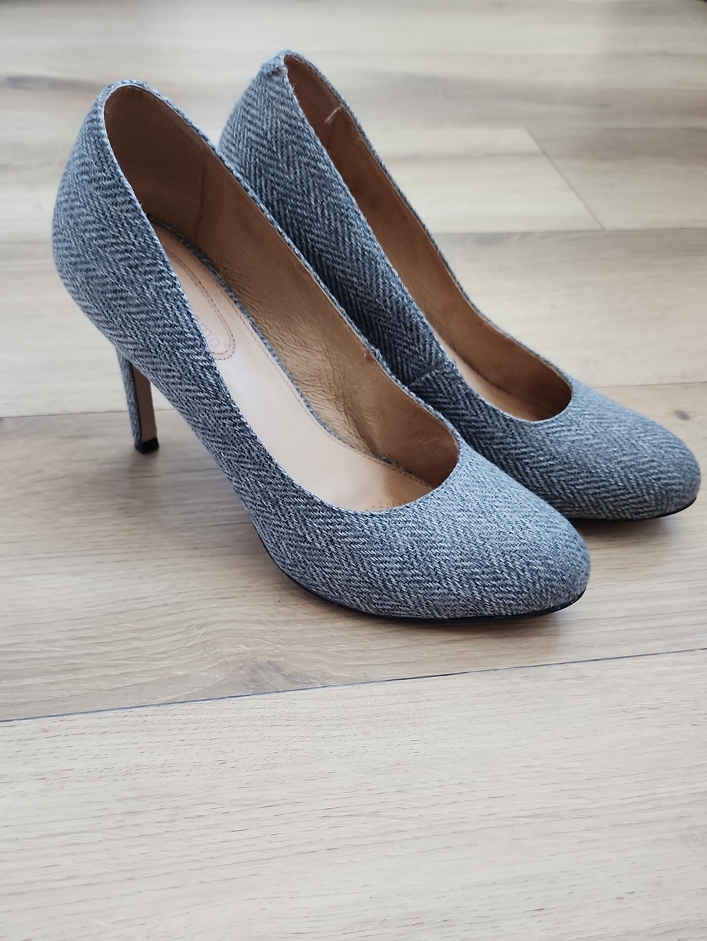 Corso Como Gray Herringbone Pointed-Toe Pumps